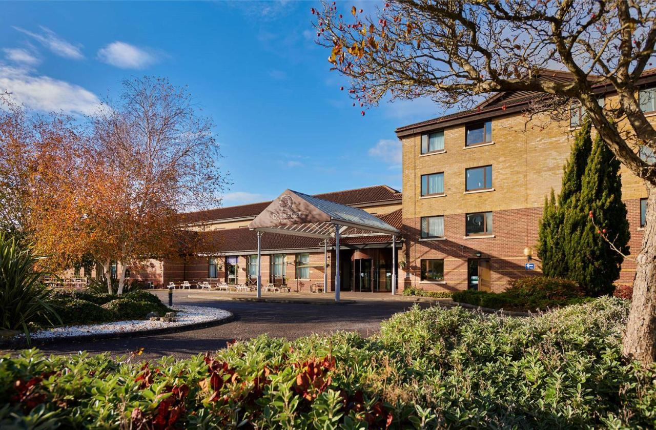 Doubletree By Hilton Swindon Hotel Exteriér fotografie